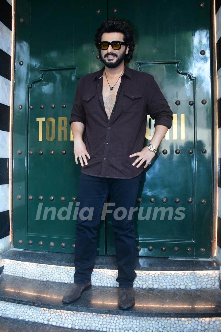 Arjun Kapoor snapped promoting their upcoming film 'Singham Again' At Torii