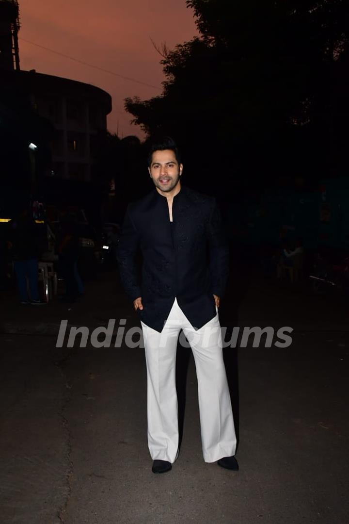 Varun Dhawan promoting their upcoming series 'Citadel: Honey Bunny' on the sets of 'Kaun Banega Crorepati'