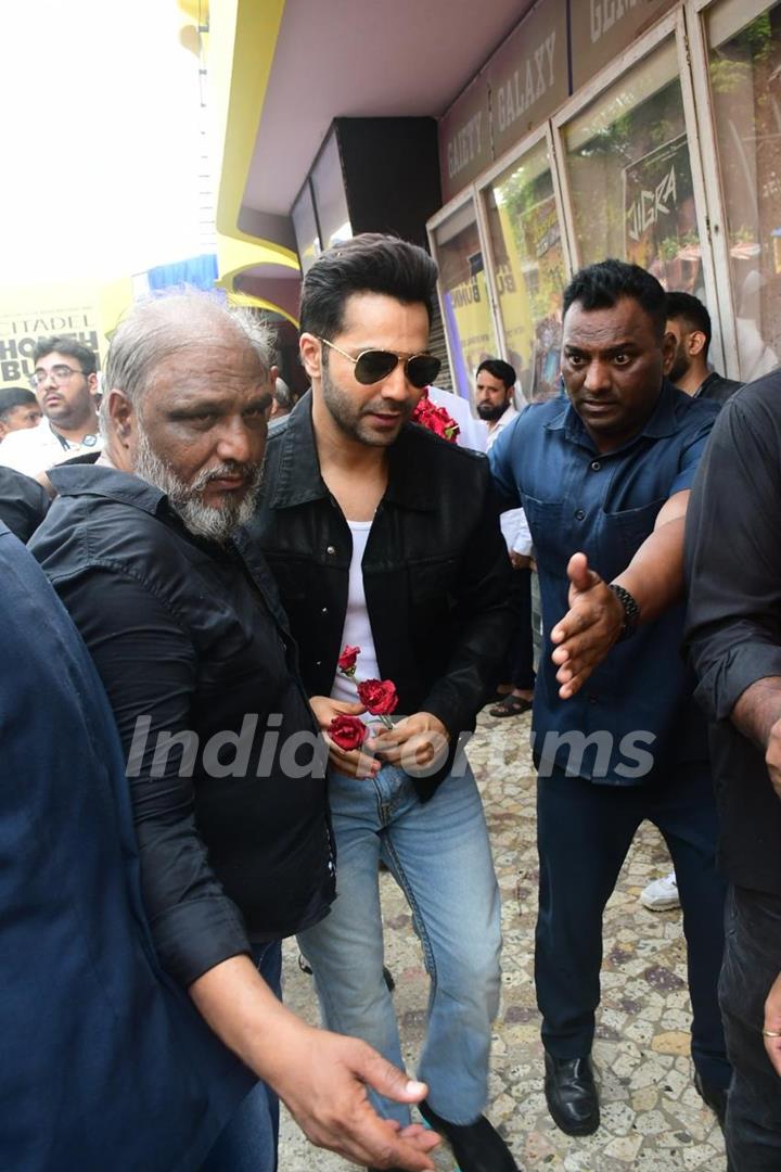 Varun Dhawan snapped promoting his upcoming series 'Citadel: Honey Bunny' at Gaiety Galaxy, Bandra