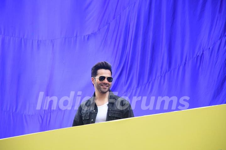 Varun Dhawan snapped promoting his upcoming series 'Citadel: Honey Bunny' at Gaiety Galaxy, Bandra