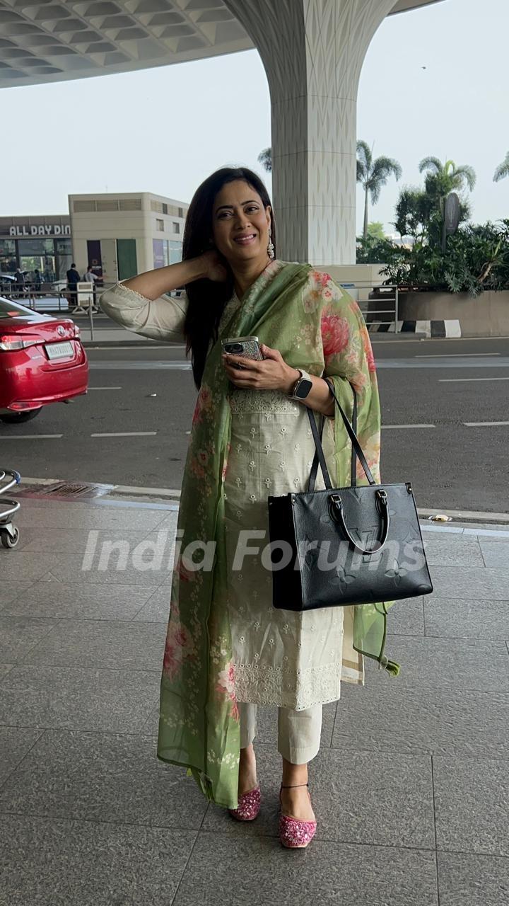 Shweta Tiwari snapped at the airport