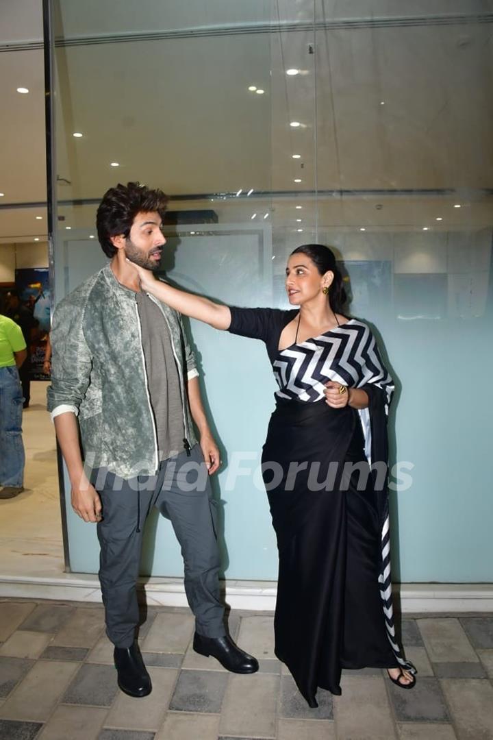 Vidya Balan and Kartik Aaryan snapped promoting their upcoming film ' Bhool Bhulaiyaa 3'