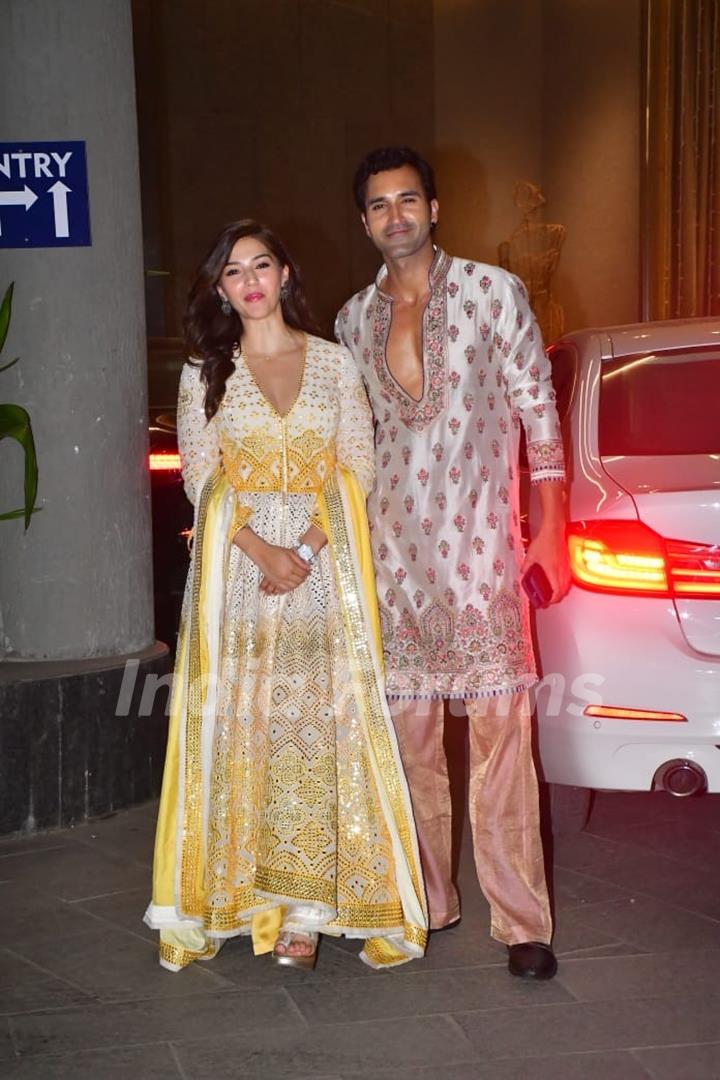 Mehreen Pirzadaa  and Gurfateh Pirzada snapped attending Abu Jani and Sandeep Khosla’s Diwali party