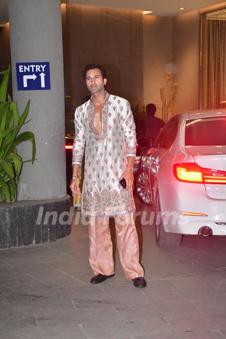 Gurfateh Pirzada snapped attending Abu Jani and Sandeep Khosla’s Diwali party