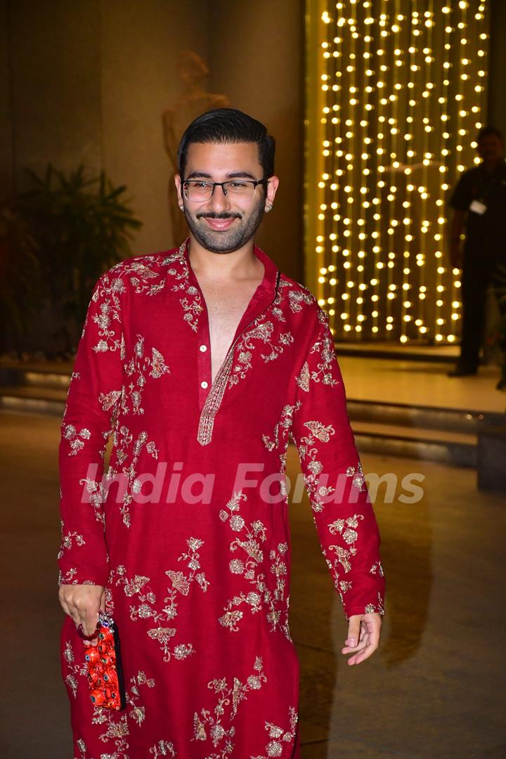 Orry snapped attending Abu Jani and Sandeep Khosla’s Diwali party