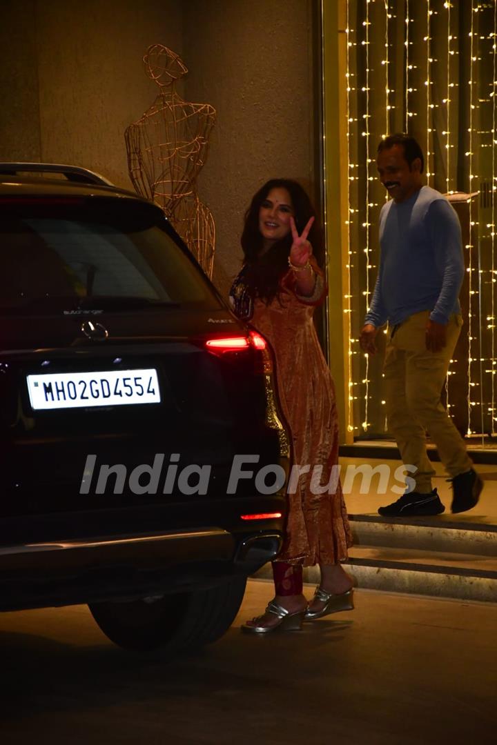 Richa Chadha snapped attending Abu Jani and Sandeep Khosla’s Diwali party