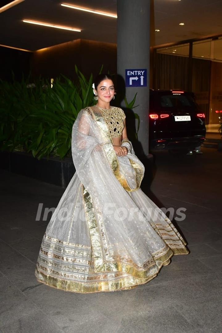 Wamiqa Gabbi snapped attending Abu Jani and Sandeep Khosla’s Diwali party