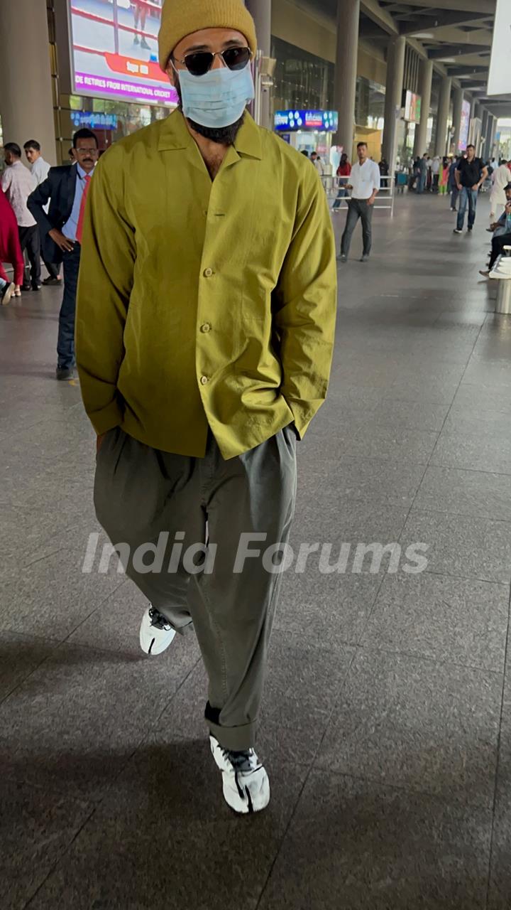 Vijay Deverakonda snapped at the airport