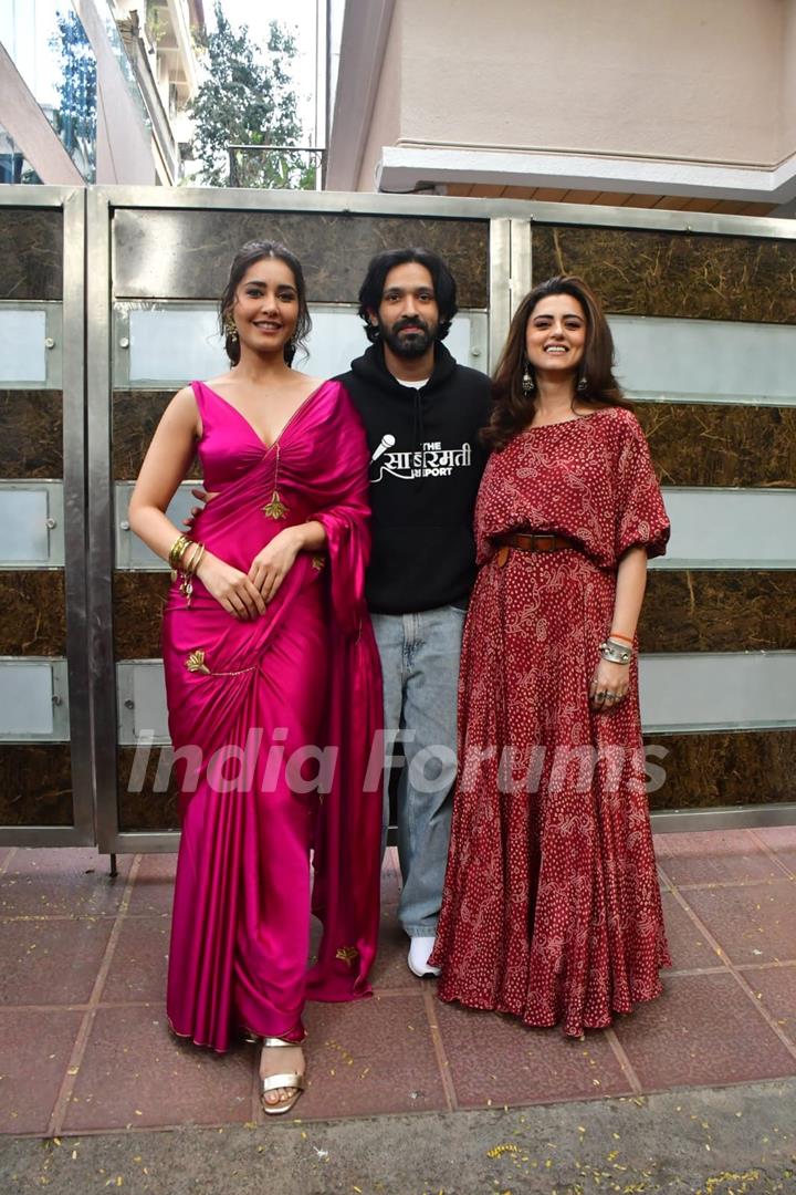 Vikrant Massey, Ridhi Dogra and Raashii Khanna snapped promoting their upcoming movie, 'The Sabarmati Report'