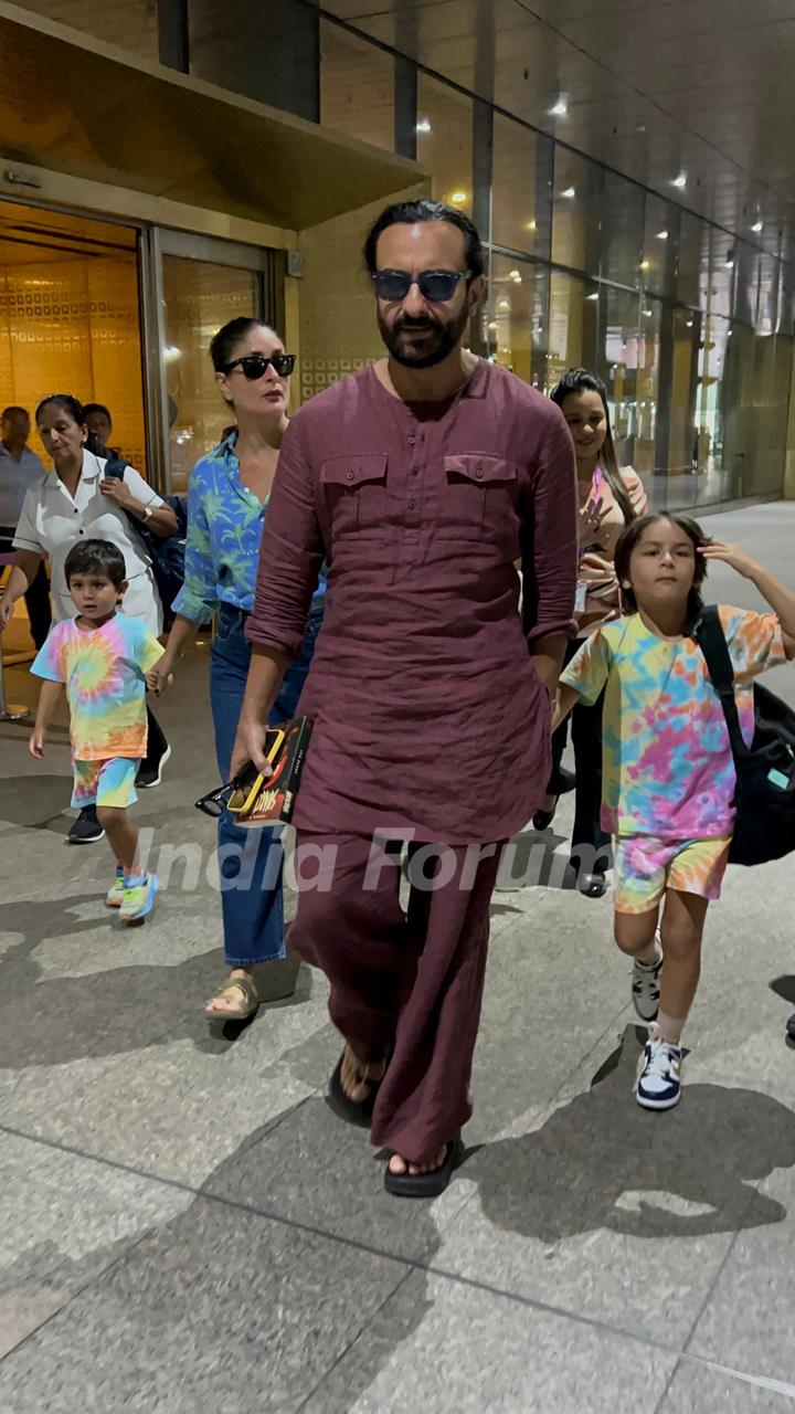 Saif Ali Khan, Kareena Kapoor, Taimur Ali Khan and Jeh Ali Khan  snapped at the airport