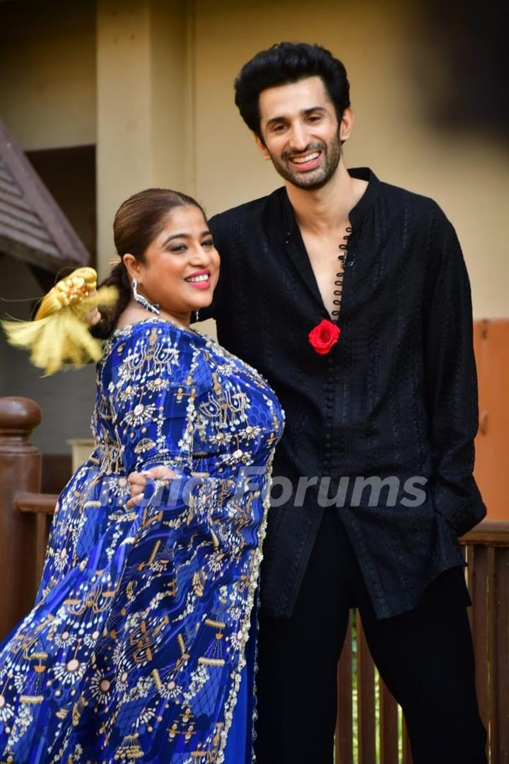 Sidhant Gupta snapped promoting their upcoming series 'Freedom at Midnight'