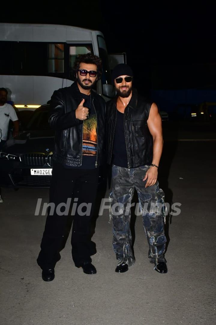 Arjun Kapoor and Tiger Shroff snapped on the sets of 'India's best dancer' grand finale