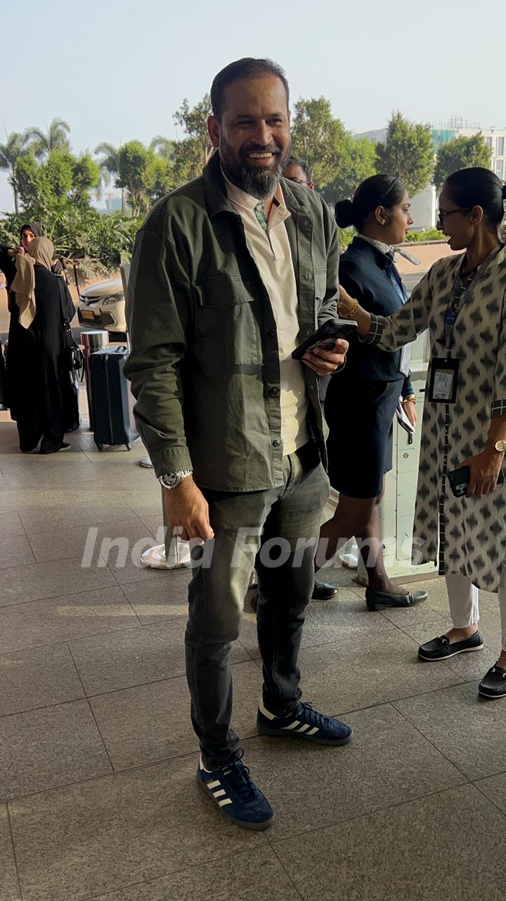 Irfan Pathan snapped at the airport