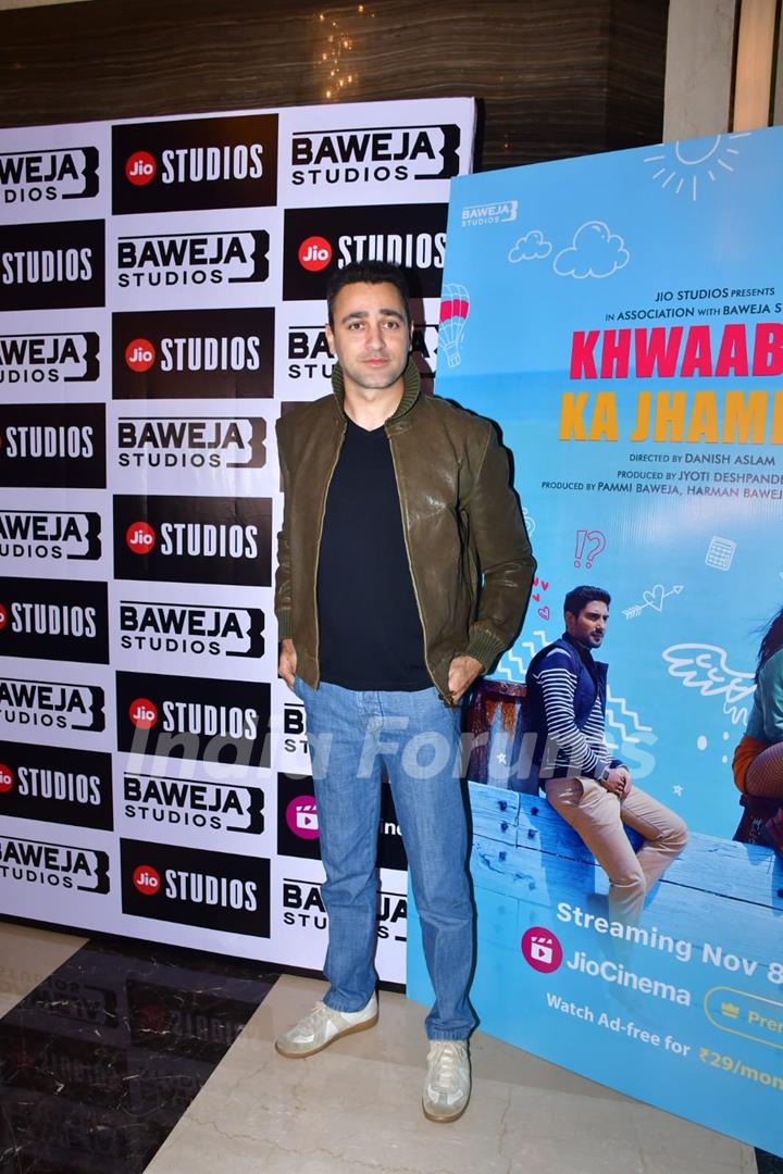 Imran Khan grace the premiere of 'Khwaabon Ka Jhamela'