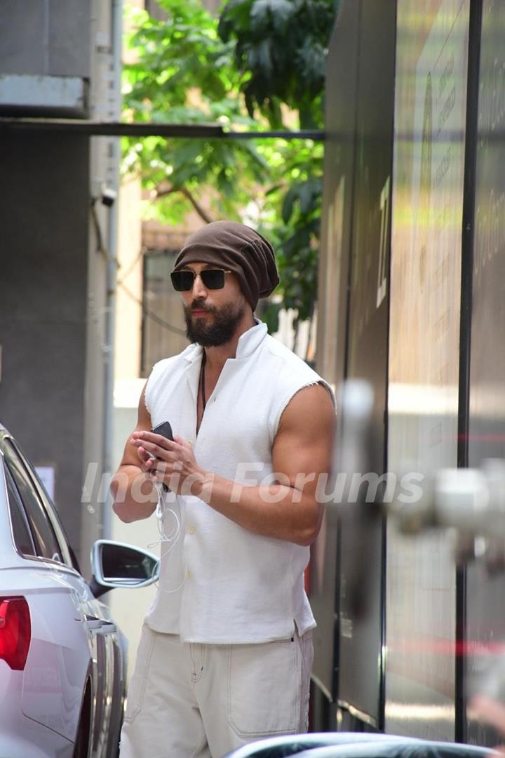 Tiger Shroff snapped in the city