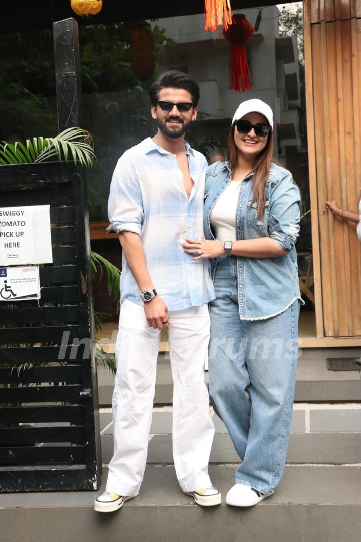 Sonakshi Sinha and Zaheer Iqbal snapped in the city