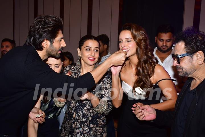 Vidya Balan, Anees Bazmee, Kartik Aaryan and Triptii Dimri grace the success party of Bhool Bhulaiyaa 3