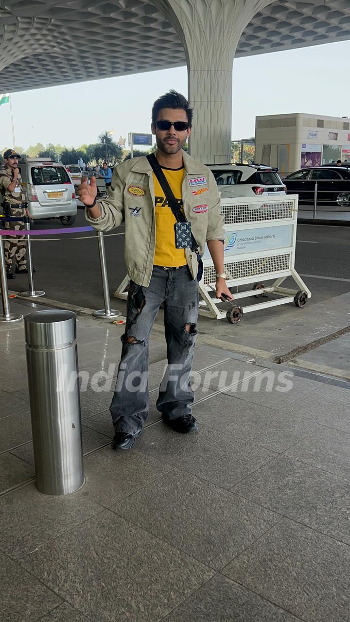 Stebin Ben snapped at the airport