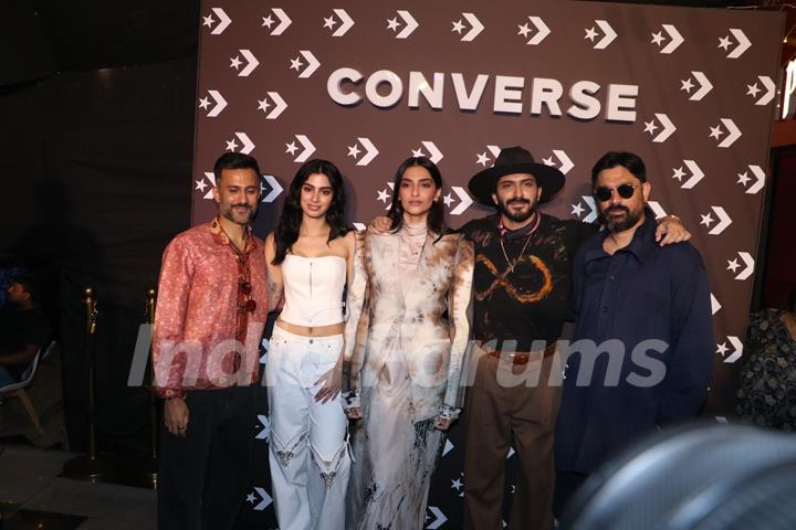 Sonam Kapoor, Khushi Kapoor, Anand Ahuja and Harsh Varrdhan Kapoor snapped at Converse India store launch