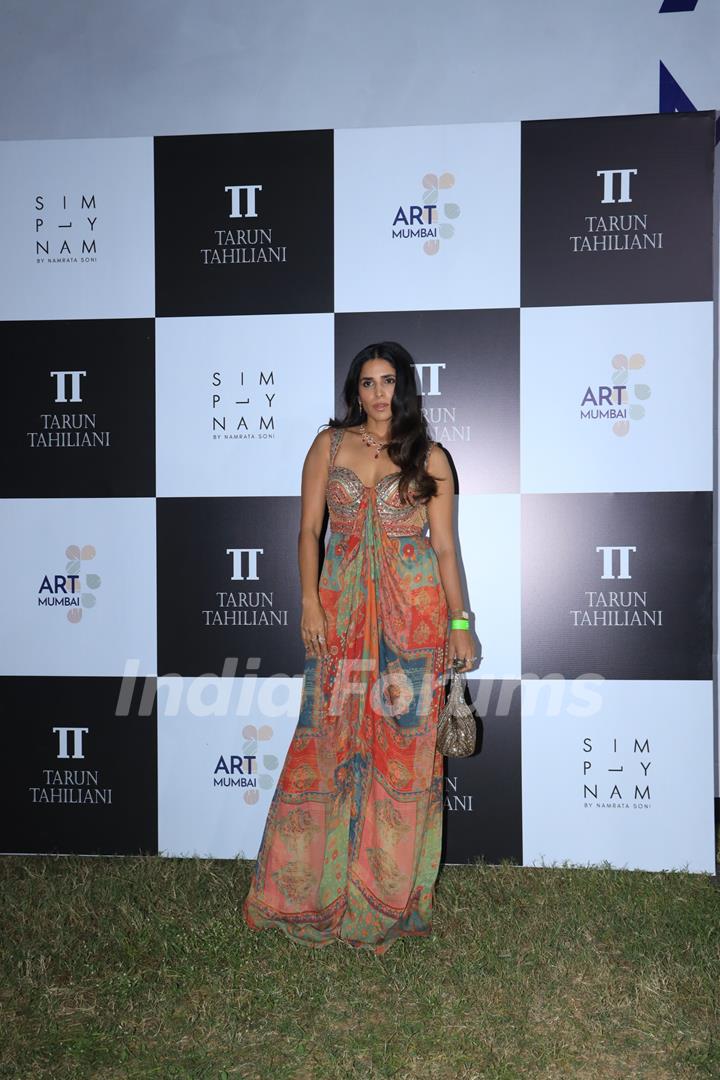 Celebrities Snapped At Tarun Tahiliani Event