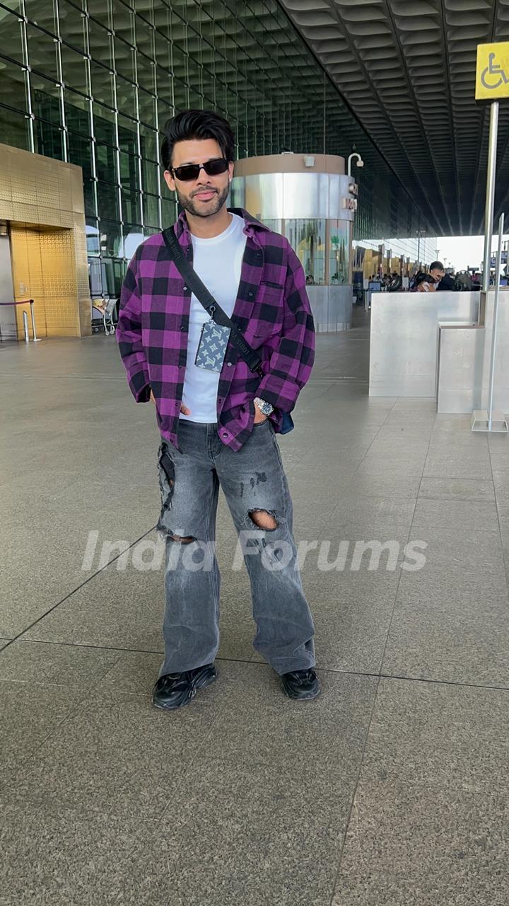 Stebin Ben snapped at the airport