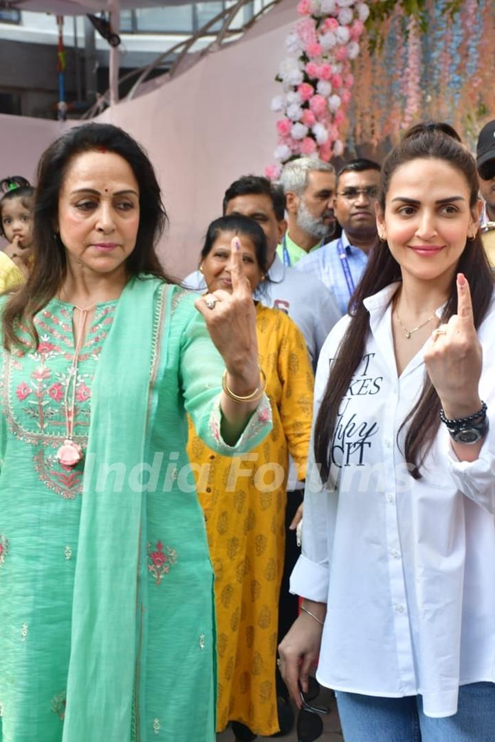 Esha Deol and Hema Malini cast their votes in Mumbai