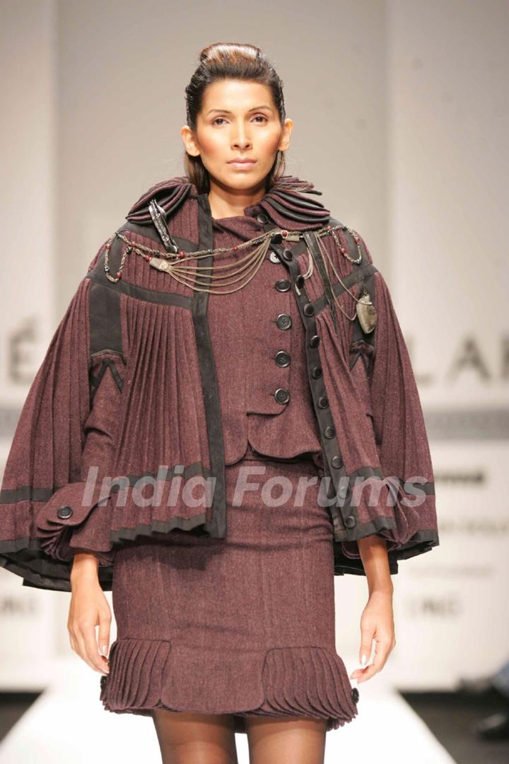 Ten talented young designers presented a spectacular show at the Aza Gen Next extravaganza at Lakme Fashion Week in Mumbai