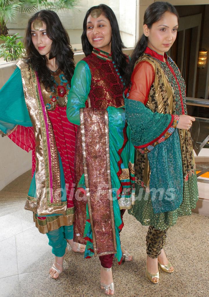 Models are display the Salwar Suits at a press conferance organised by Council of Kolkata Unstitched Salwar Suits (COKUSS) in Kolkata on Monday 3rd aug 09 COKUSS is organised a two days interactive buyer-seller forum - Kolkata Fashion File in