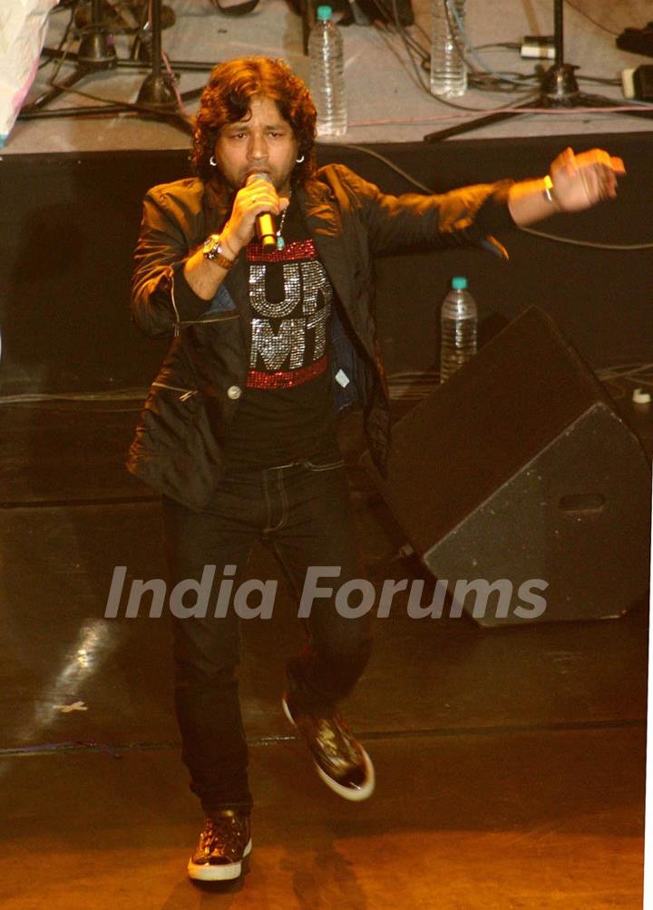 Kailash Kher at '''' Musical Evening with A R Rahaman'''', in New Delhi on Tuesday