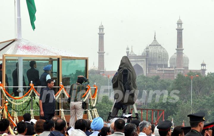 Prime Minister Manmohan Singh addressing to the Nation on 63rd Independence Day at Red Fort, on Saturday in New Delhi 15 August 2009