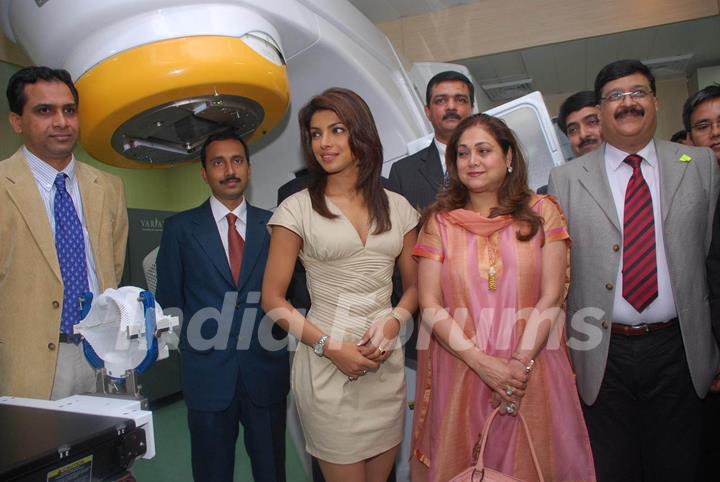 Priyanka Chopra and Tina Ambani Launch &quot;Novalis Radiosuregery Scanner&quot; for Tumors at Ambani Hospital