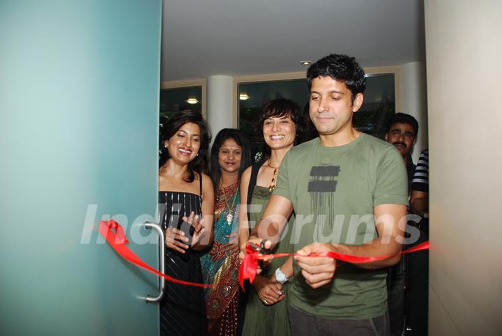 Farhan Akhtar at &quot;Oro spa launch&quot;