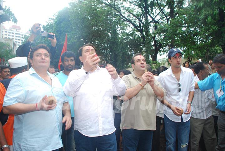 Rishi Kapoor, Randhir Kapoor and Ranvir Kapoor at RK Ganpati