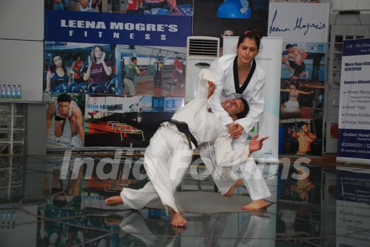 Bollywood actress Isha Koppikar doing Martial Arts with fitness-trainer Leena Mogre