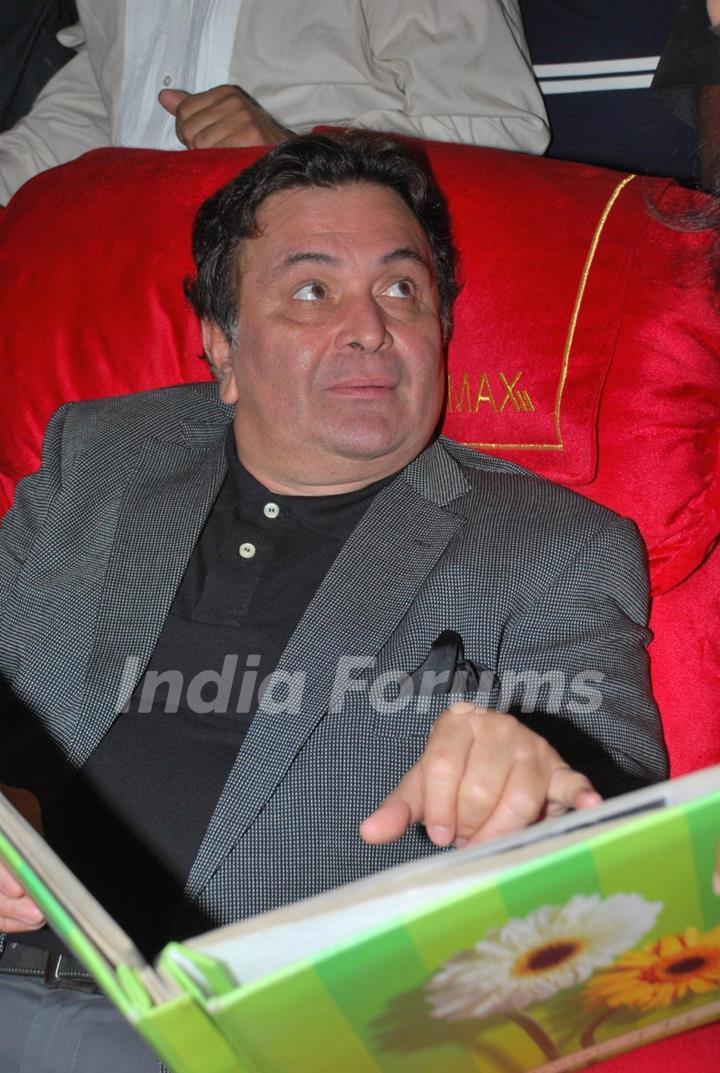 Rishi Kapoor launches Lalitya Munshaw''s album