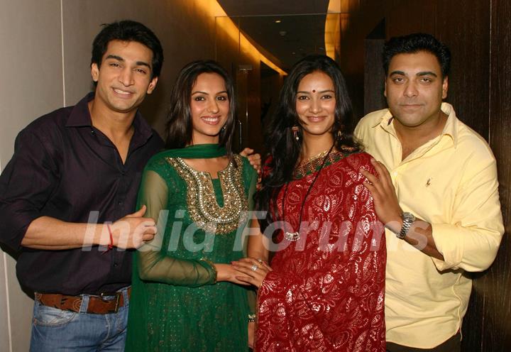 The Star Cast of NDTV Imagine''s &quot;Basera'''' at a press-meet in New Delhi on Wednesday