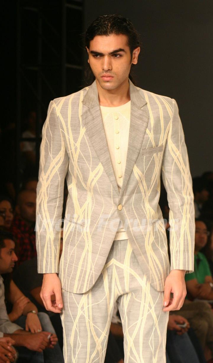 Model presenting creations of Designer Zubair Kirmani at the Van Heusen &quot;India Mens Week&quot; in New Delhi on Sunday