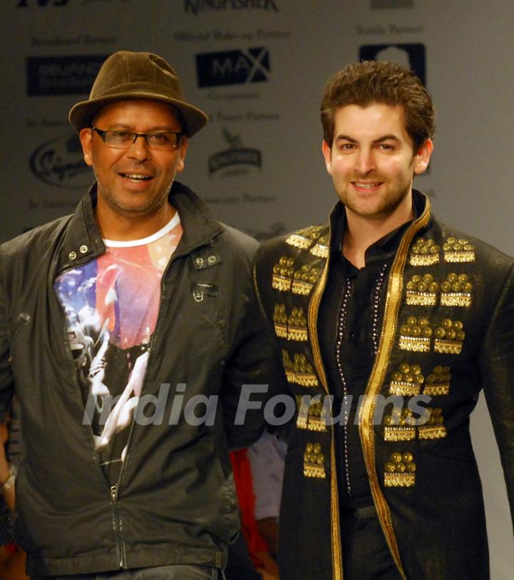 Nil Nitin Mukesh and Narendra Kumar at Kolkata Fashion Week on Sunday 13th Sep 09