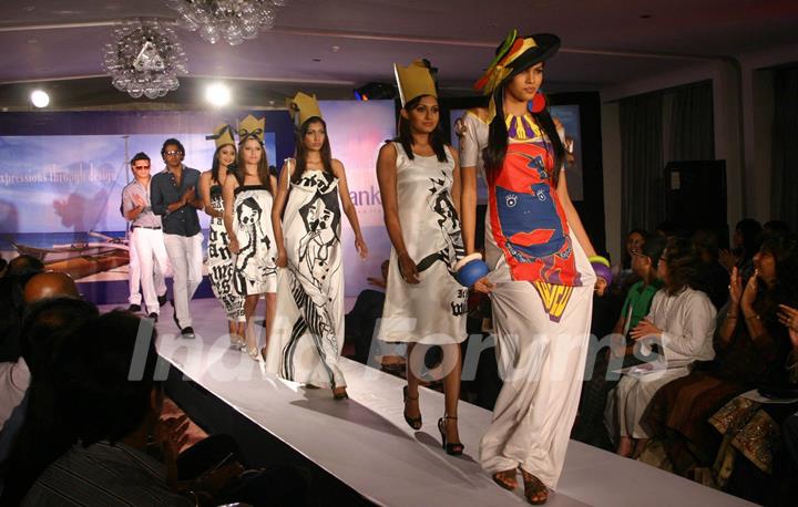 A Sri Lankan model presenting creation by Sri Lankan designer Sarani Gunawickrama during the Sri Lankan fashion show in New Delhi on 15 Sept Tuesday night 2009