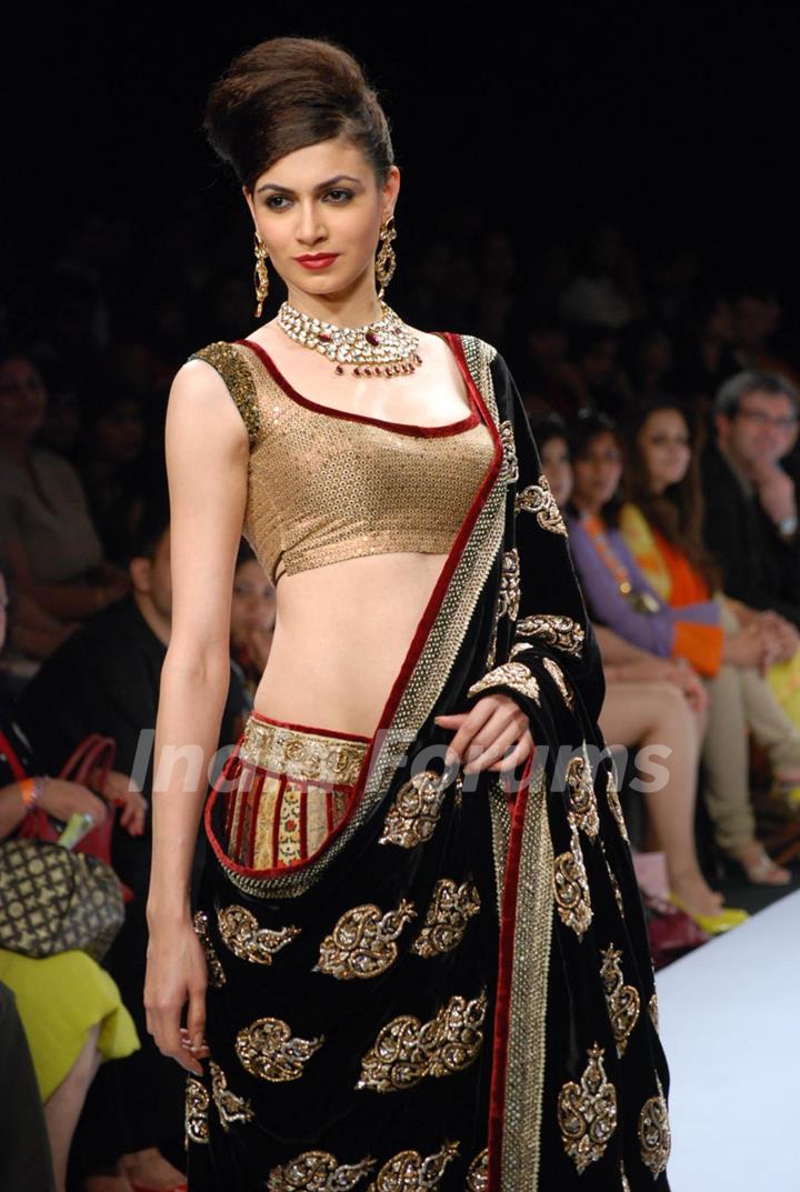 Models on the ramp of Shyamal and Bhumika and Vivek Karunakaran presented diverse fashion trends for Spring/Summer 2010 at Lakme Fashion Week