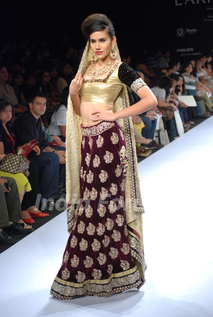 Models on the ramp of Shyamal and Bhumika and Vivek Karunakaran presented diverse fashion trends for Spring/Summer 2010 at Lakme Fashion Week