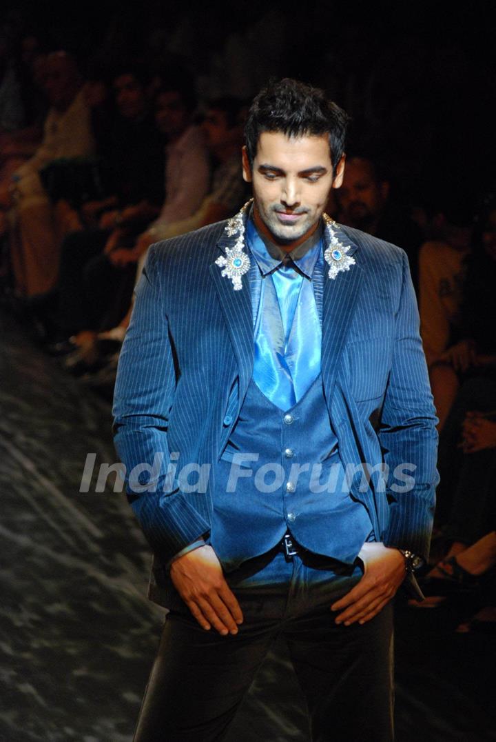 John Abraham on the ramp for Designer Rocky S at Lakme Fashion Week for spring/summer 2010