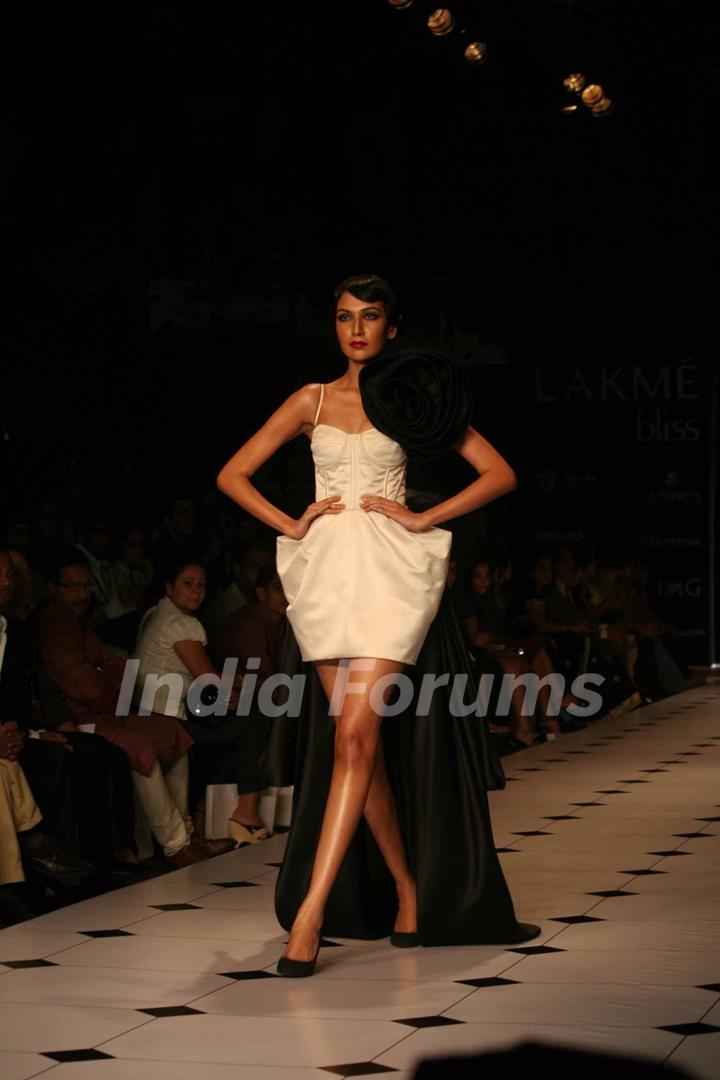 A model walks the runway at the Gauri and Nainika show at Lakme Fashion Week Spring/Summer 2010