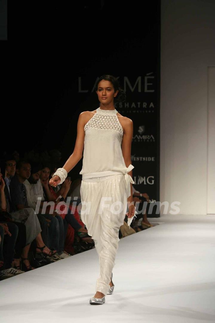 A model walks the runway at Preeti Chandra show at the Lakme Fashion Week Spring/Summer 2010 Day 5, in Mumbai