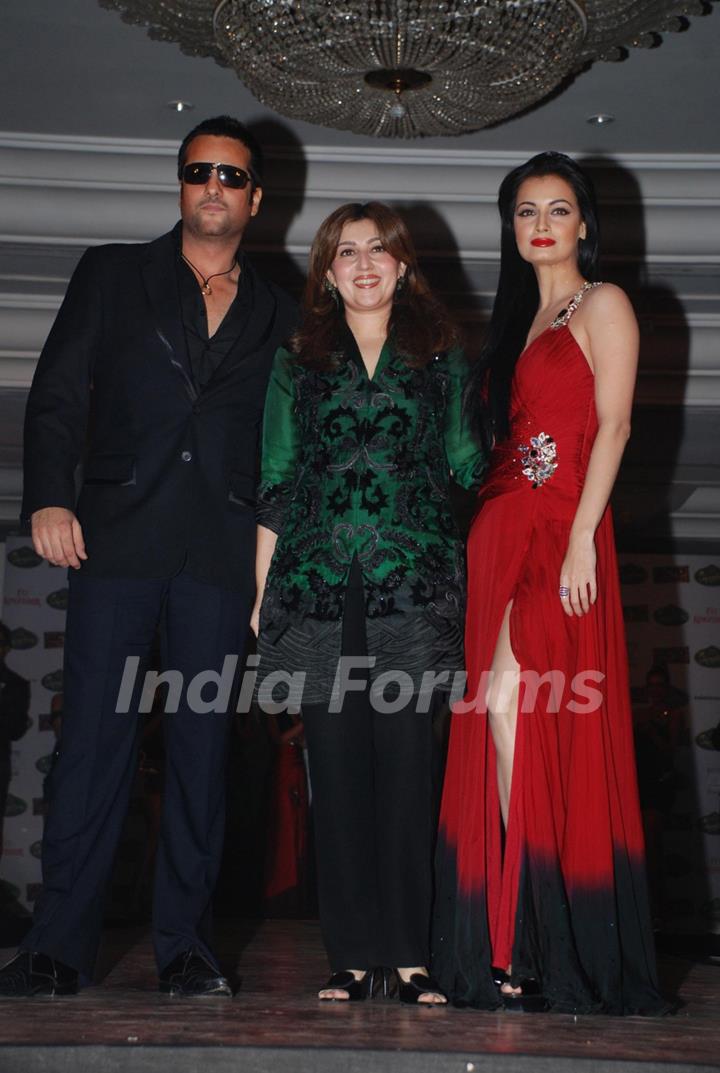 Acid Factory star cast Fardeen Khan and Dia Mirza on the ramp for Archana Kocchar Fashion Show, in Mumbai