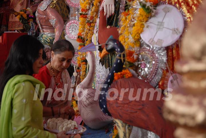 Jaya Bachchan attends last day of Durga Pooja