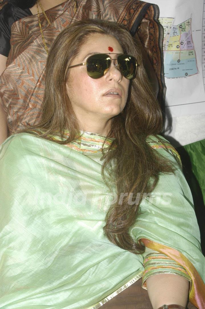 Bollywood actress Dimple Kapadia campaigns for Sanjay Nirupam at Borivli in Mumbai