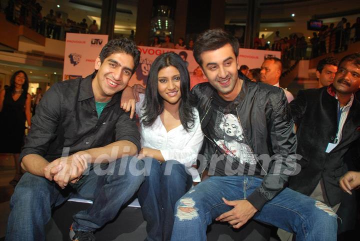 Bollywood actor Ranbir Kapoor and Konkana Sen at their upcoming movie &quot;Wake up Sid&quot; press meet at Inorbit Mall in Mumbai