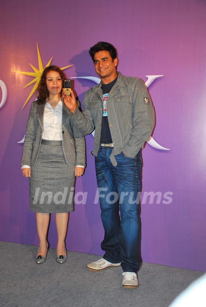 Madhavan launches Spark Mobile at Marine Plaza in Mumbai