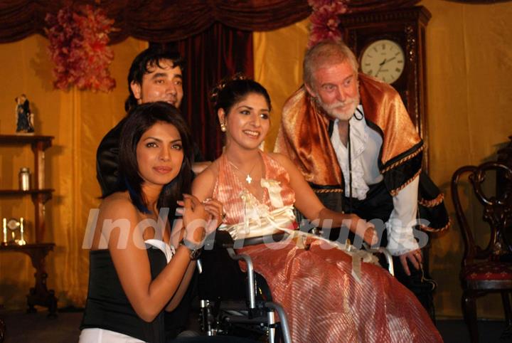 Priyanka Chopra and Tom Alter''s play The Melody of Love [Photo IANS]